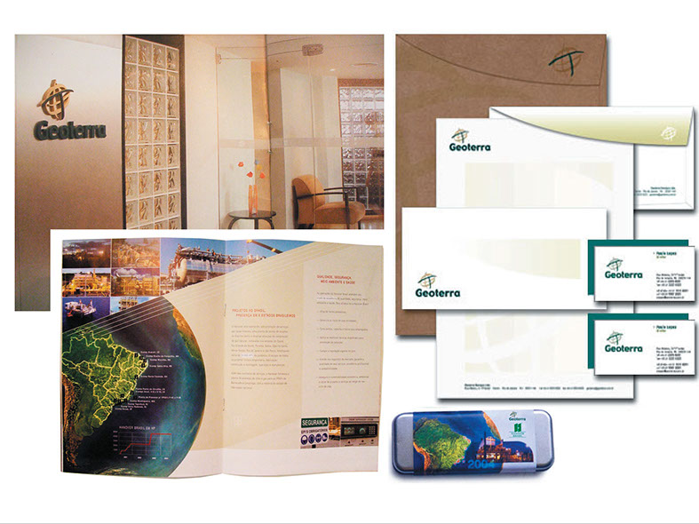 Logotipo, folder, papelaria e hall de entrada da Geoterra. Design da Filtra Mídias.